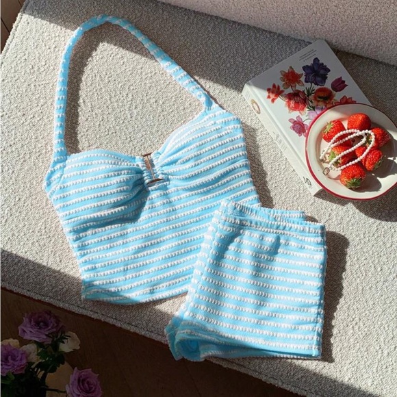 Blue and White Striped Halter Top and Shorts Set - Picture 3 of 6